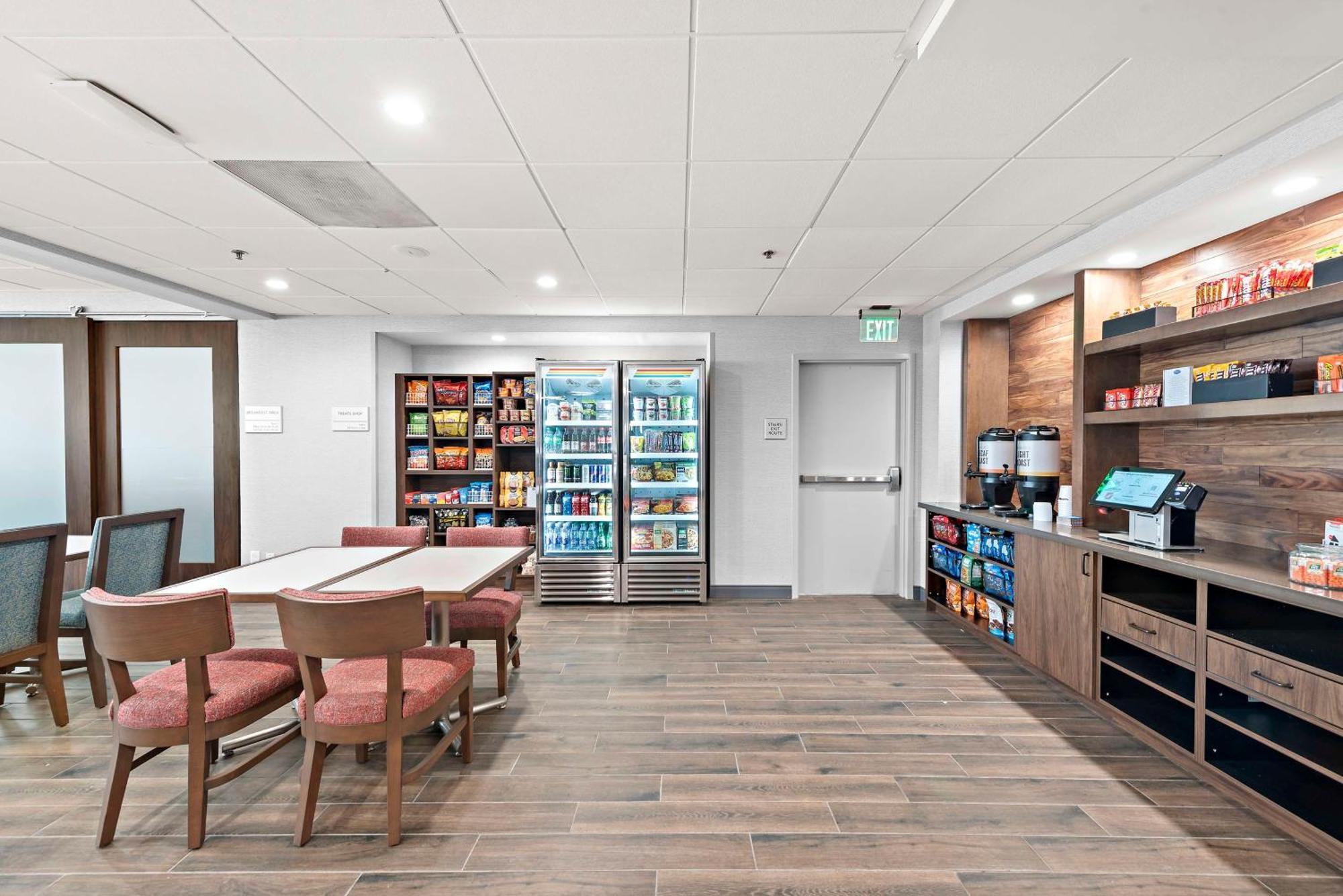 Hampton Inn Los Angeles Airport Lennox Экстерьер фото