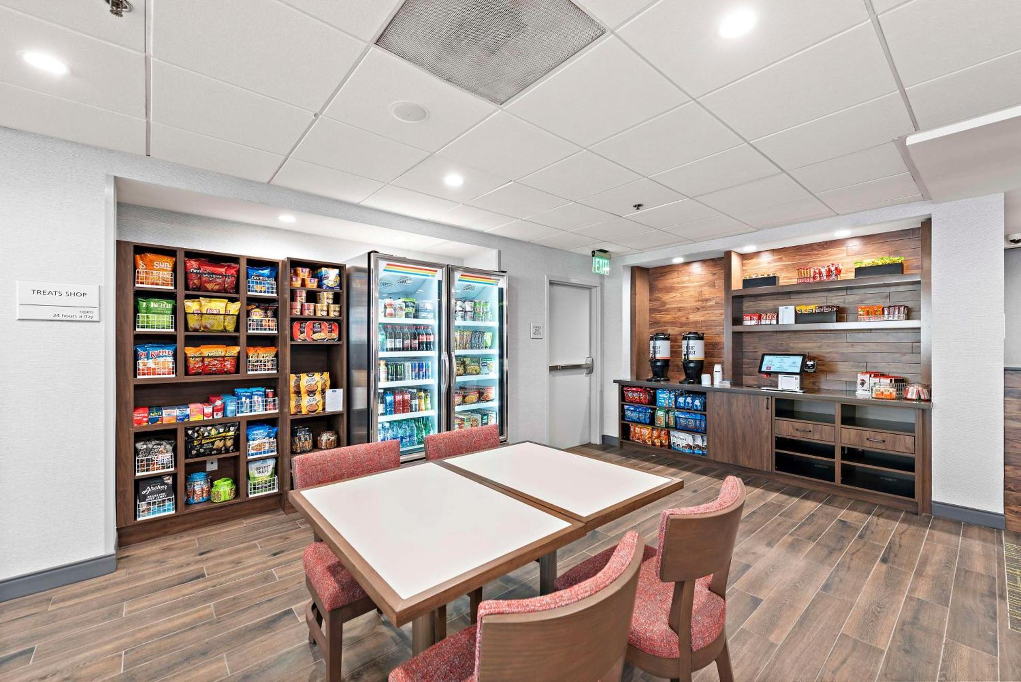 Hampton Inn Los Angeles Airport Lennox Экстерьер фото