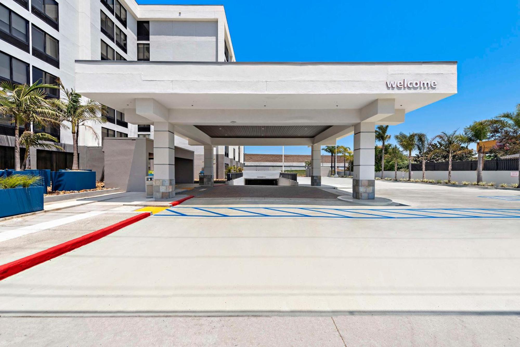 Hampton Inn Los Angeles Airport Lennox Экстерьер фото